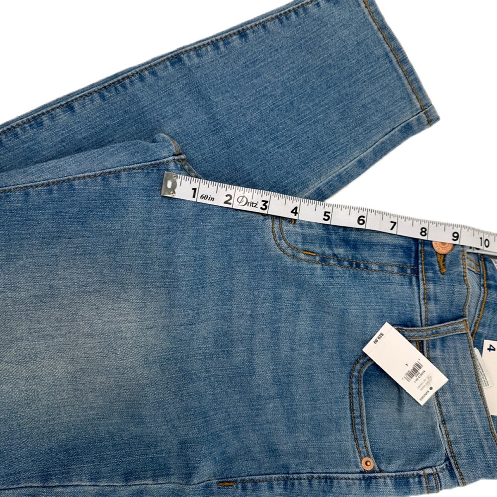 OLD NAVY Super-Skinny/Mid-Rise  Distressed Jeans/size 4 - Picture 7 of 9